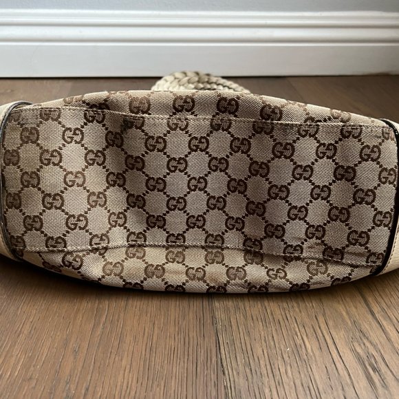 Pelham Shoulder Bag GG Canvas Medium - Picture 8 of 14